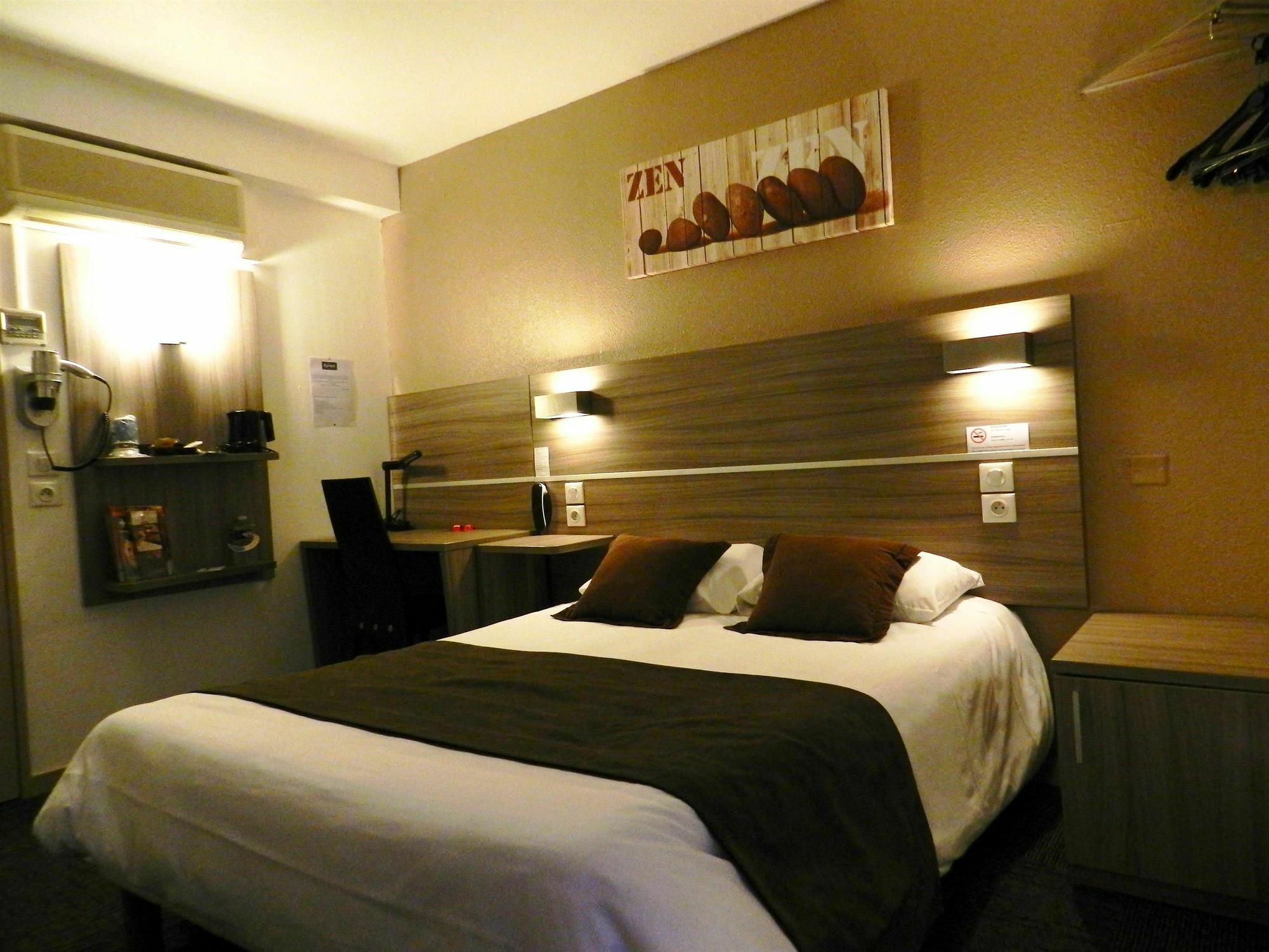 Hotel Kyriad Montauban Room photo