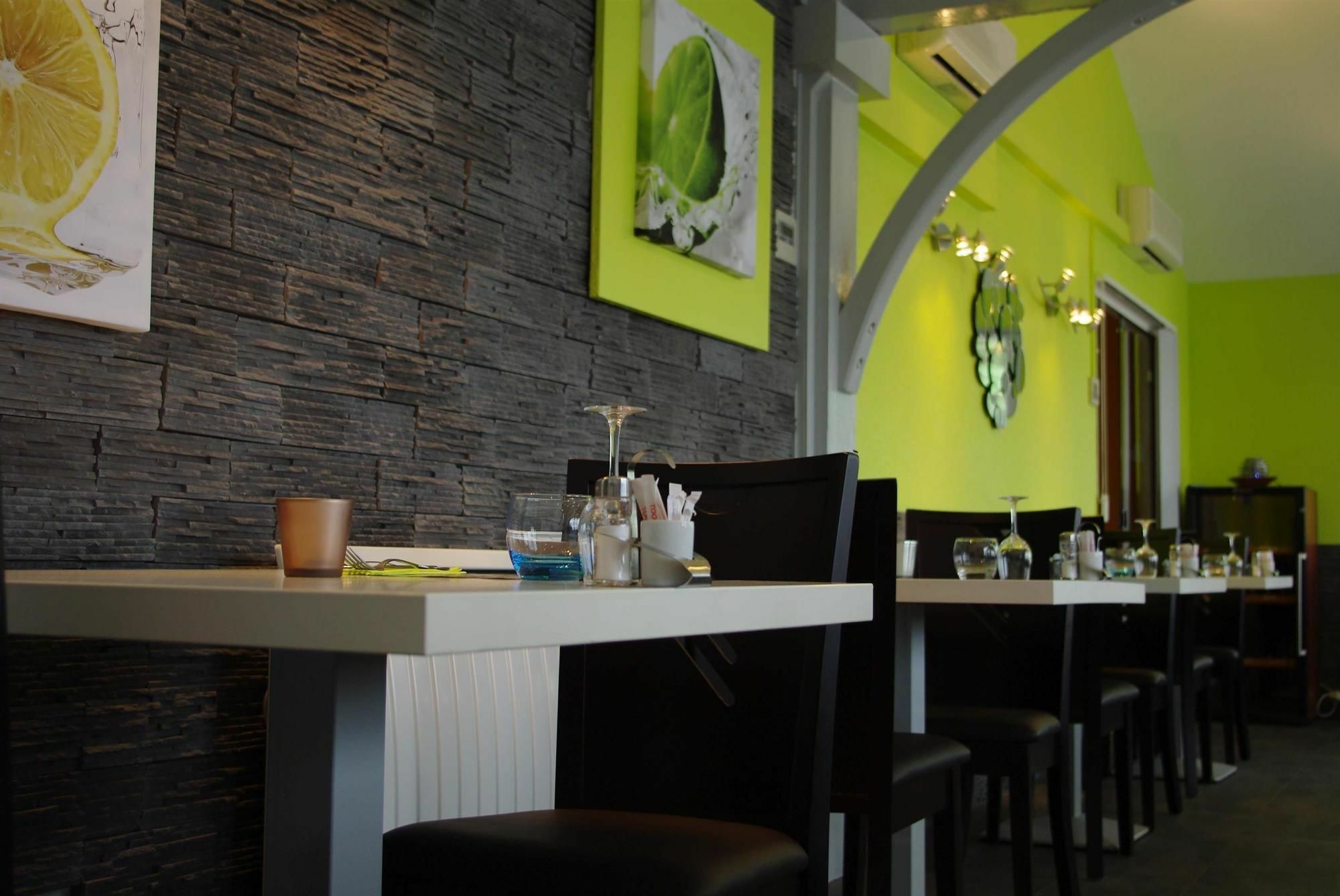 Hotel Kyriad Montauban Restaurant photo